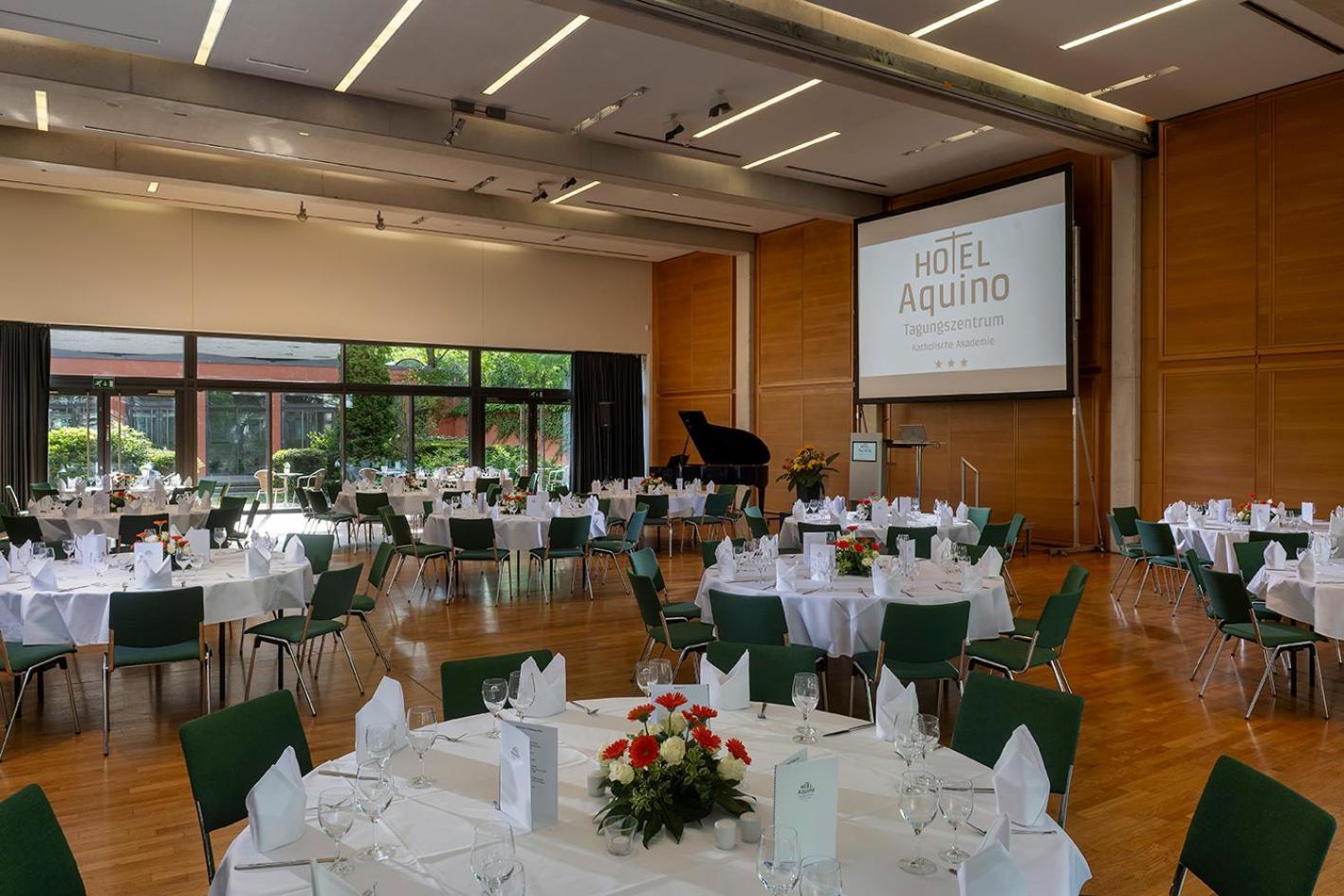 Hotel Aquino Berlin 3*